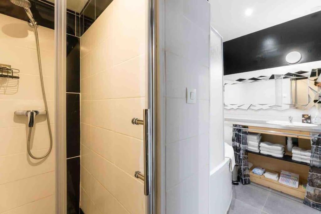 Casa Inca Calais - Appart Amazonas - Parking Free, Station Esterno foto
